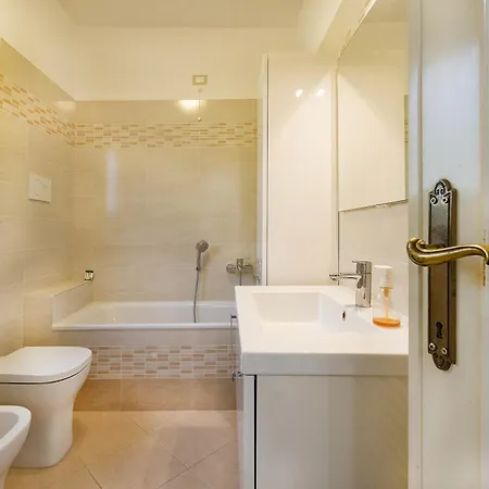 7 Ac P Vista Giardino Apartamento