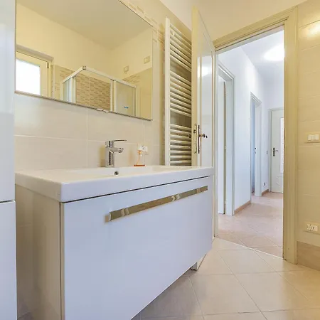 Apartamento 7 Ac P Vista Giardino Torri Del Benaco