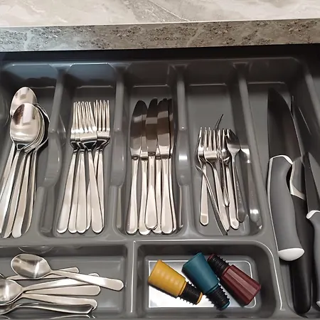 7 Apartment *